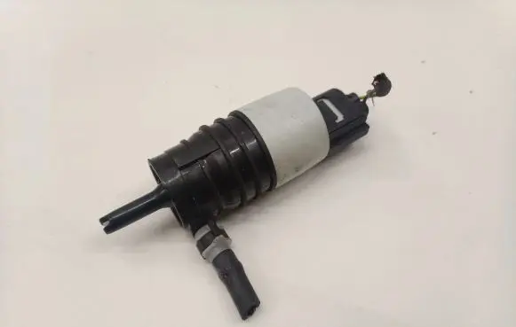 BMW 7 G11 G12 Windscreen/windshield washer pump 7298309