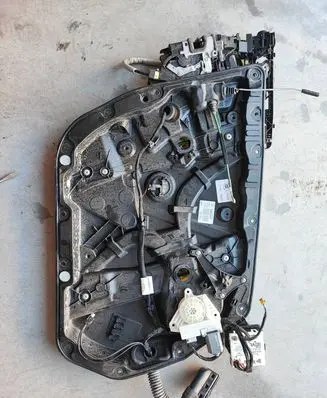 Mercedes-Benz GLC C253 Front door window regulator with motor A2050056399 A2220063999 A0997602100