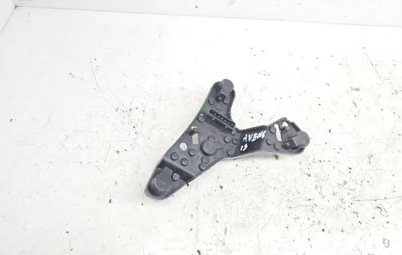 Toyota Avensis T250 Tail light bulb cover holder 89028783