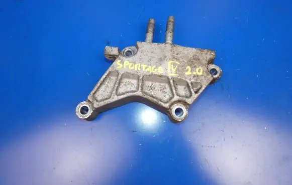 KIA Sportage Engine mounting bracket 