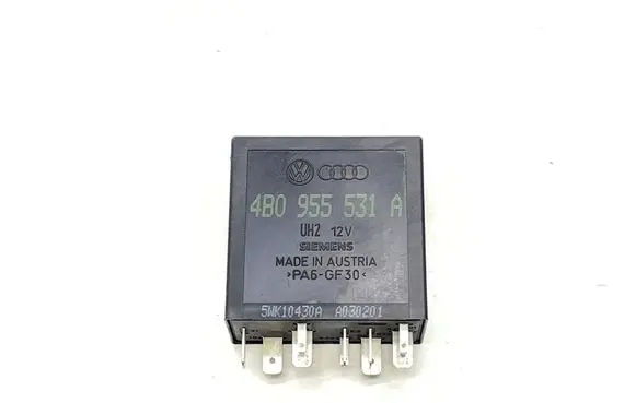 Volkswagen Golf IV Window wiper relay 4B0955531A