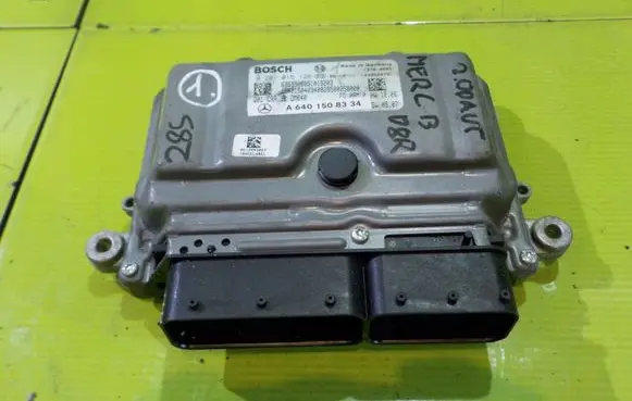 Mercedes-Benz B W245 Engine control unit/module A6401508334 28S