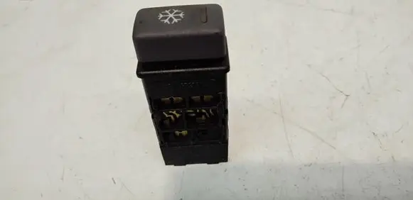 Land Rover Freelander Other switches/knobs/shifts 03035049 YUG102840KML