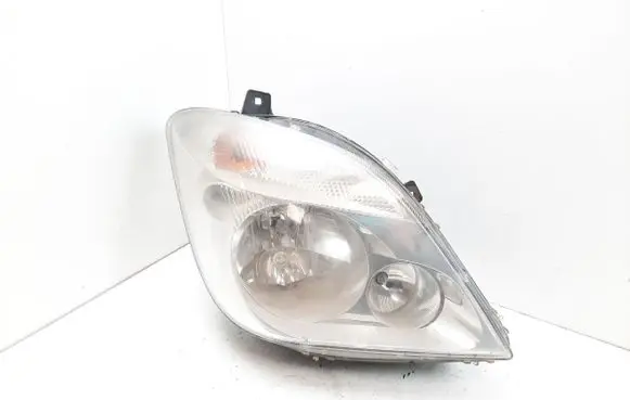 Mercedes-Benz Sprinter W906 Headlight/headlamp 1EB24701202 A9068200261