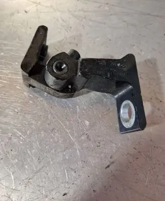 Audi A4 S4 B8 8K Rear door lower hinge 8K0831401B 010036