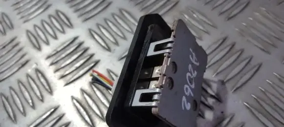 Suzuki Swift I Heater blower motor/fan resistor