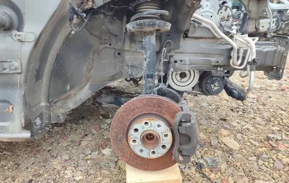 Opel Corsa D Front wheel hub spindle knuckle 