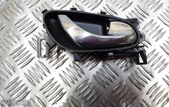Nissan X-Trail T32 Loading door interior handle 
