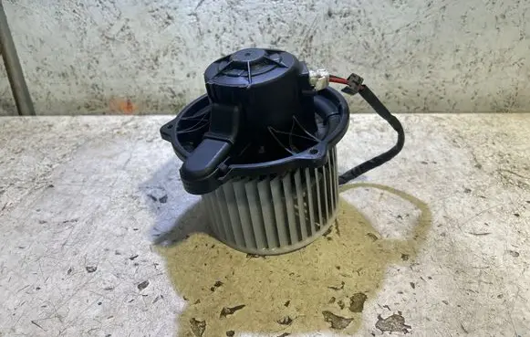 KIA Ceed Heater fan/blower 916323 715260 020201005