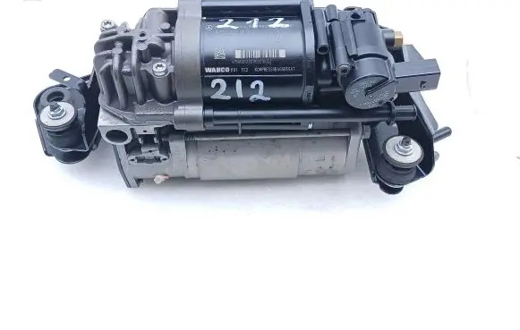 Mercedes-Benz E W212 Air suspension compressor/pump A2123200104