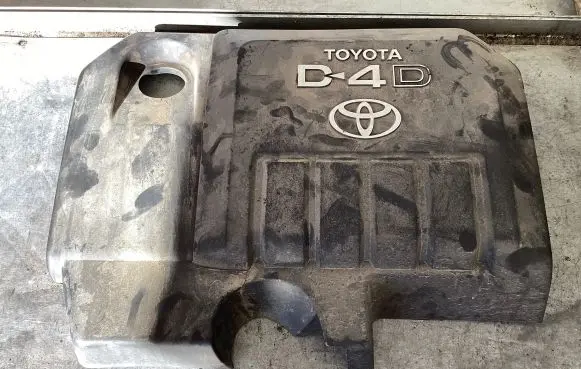Toyota Corolla E120 E130 Engine cover (trim)