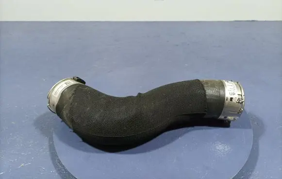Audi A4 S4 B7 8E 8H Air intake hose/pipe 8599392
