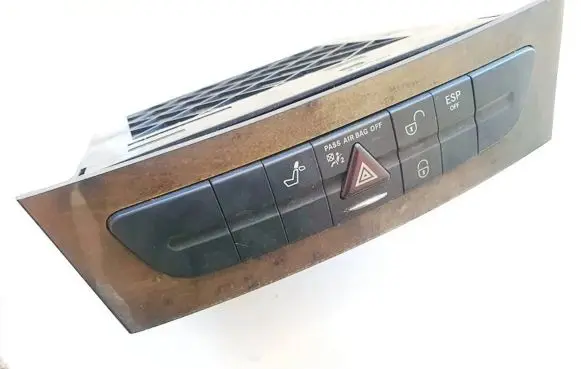 Mercedes-Benz E W211 Hazard light switch A2116800552