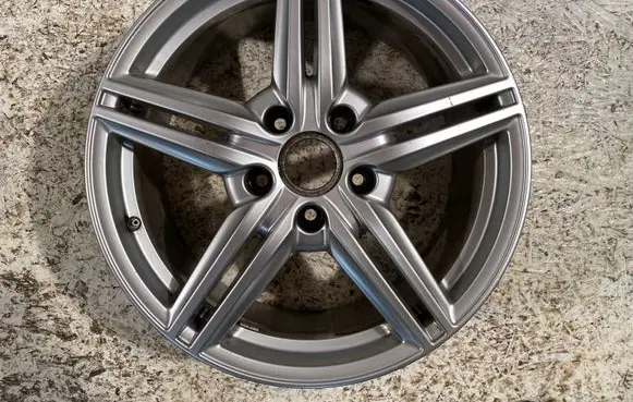 Porsche Cayenne (92A) R19 alloy rim 
