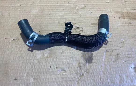 Hyundai Kona I Engine coolant pipe/hose 69402B001