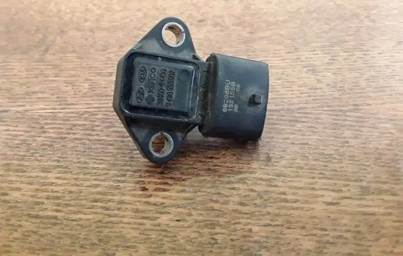 KIA Rio Air pressure sensor 3930084400 9490930502
