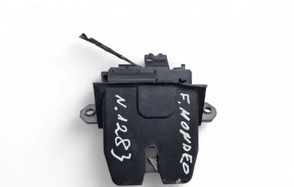 Ford Mondeo MK IV Tailgate/trunk/boot lock/catch/latch 8M51-R442A66-EA