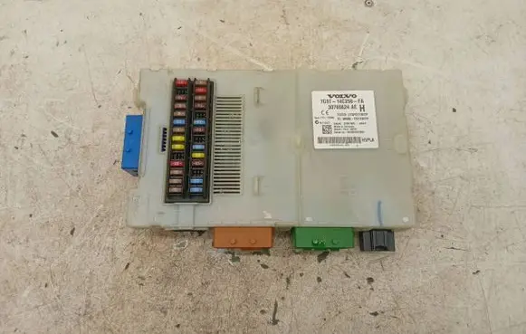 Volvo XC60 Fuse module 7G9T14C256FA 30765624AE 3659AF01125TP