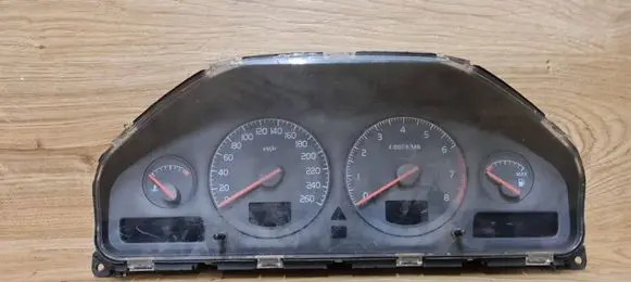 Volvo S80 Speedometer (instrument cluster) 9483484