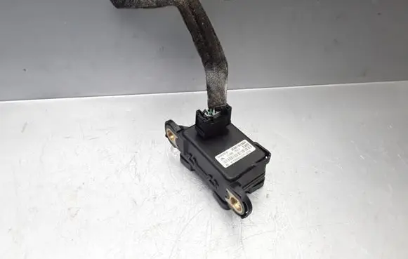 Volvo V70 Yaw turn rate sensor 30667843AA