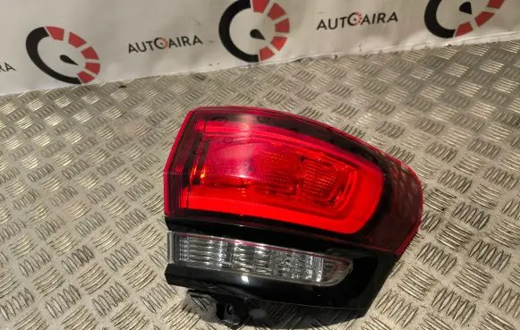 Jeep Grand Cherokee Rear/tail lights P68142942AF