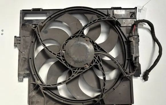 BMW 3 F30 F35 F31 Electric radiator cooling fan 15272311 7640508