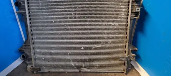 Jaguar S-Type Coolant radiator 4R838005BD 27AUG2006