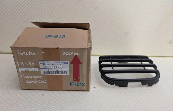Subaru Forester SF Front fog light trim/grill 84953FC030