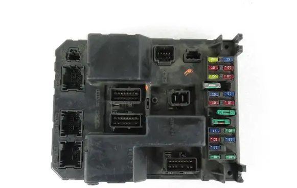 Peugeot 307 Central body control module 9651196880A 9651197580A