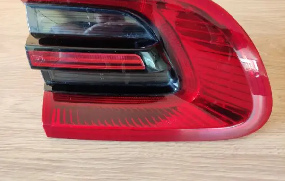 Porsche Macan (95B) Tailgate rear/tail lights 95B945093AA