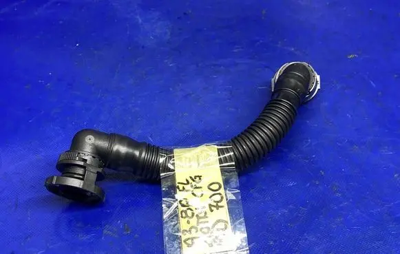 Audi A3 S3 8P Breather hose/pipe 03L103493AE