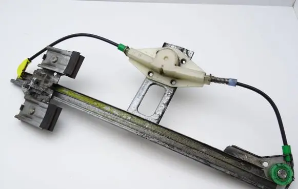 Volkswagen Golf III Rear door manual window regulator 1H4839401B