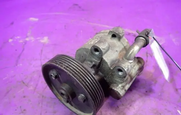 Renault Scenic I Power steering pump