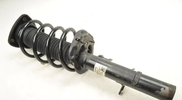 Volvo XC40 Front shock absorber/damper 32246645