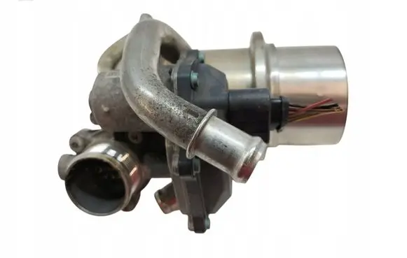 Skoda Superb B8 (3V) EGR valve cooler 04L131501M