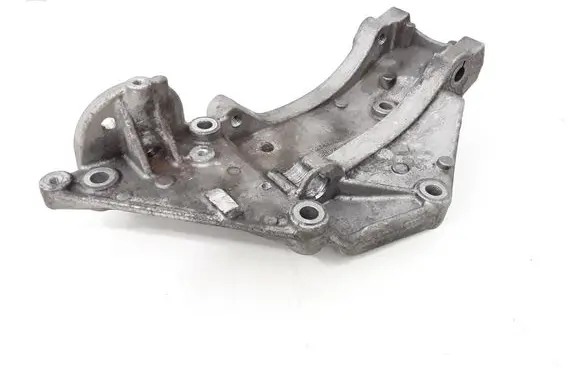 Volvo V50 Generator/alternator bracket 9682367380