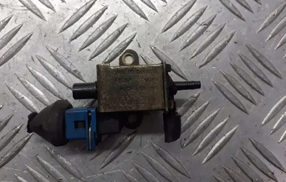 Audi A6 S6 C5 4B Turbo solenoid valve 026906283H