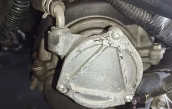 Toyota Yaris Vacuum pump
