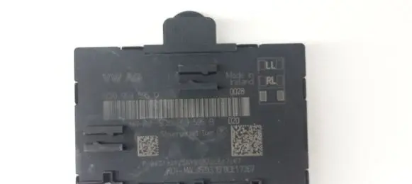 Audi A3 S3 8V Door control unit/module 5Q0959595D