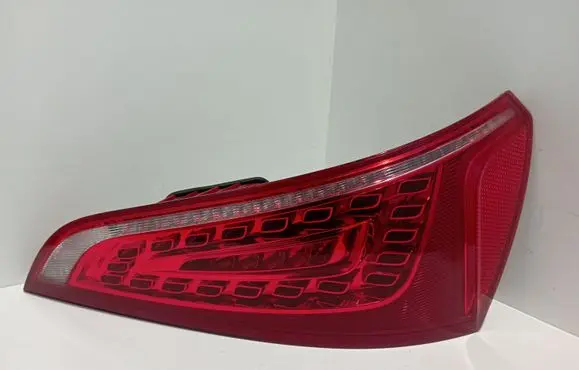 Audi Q5 SQ5 Tailgate rear/tail lights 8R0945094A 21788003