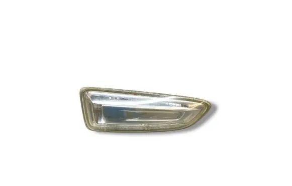 Opel Astra J Front fender indicator light 13273104