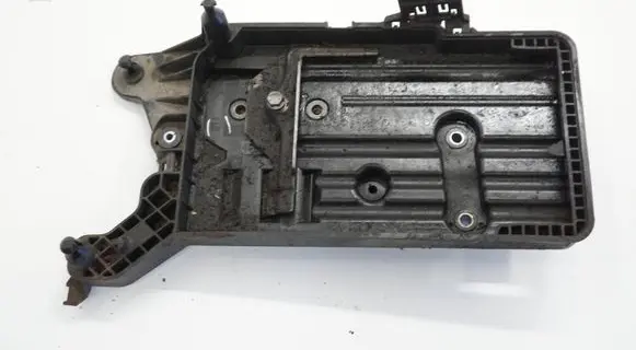 Volkswagen Touran III Battery box tray 5QF915331AACR 5QF915331A
