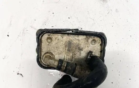 Engine oil radiator