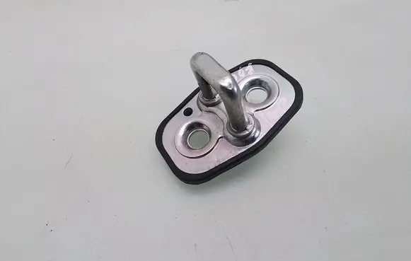 Peugeot 2008 II Front door lock loop/hook striker 