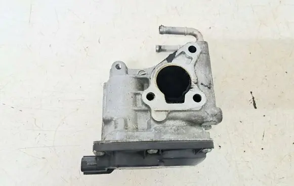 Toyota Avensis T270 EGR valve 258000R010