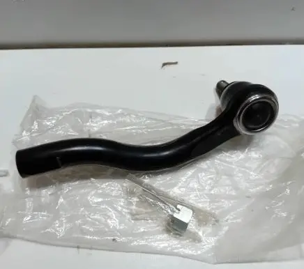 Mitsubishi Pajero Steering tie rod end 4422A037