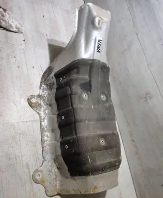 Hyundai Kona I Exhaust heat shield K0XXA