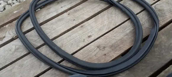 Audi A4 S4 B8 8K Front door rubber seal