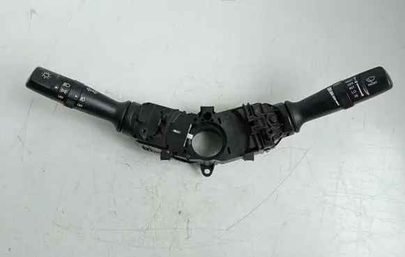 Hyundai Elantra Indicator stalk 202008288