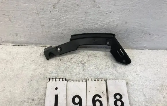Skoda Karoq Bumper support mounting bracket corner 57A807083